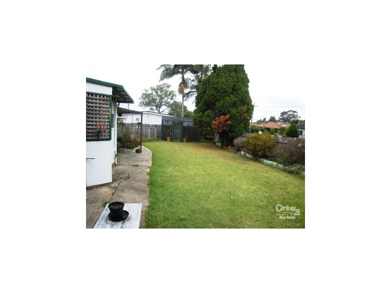 110 Ludgate Street, Roselands NSW 2196
