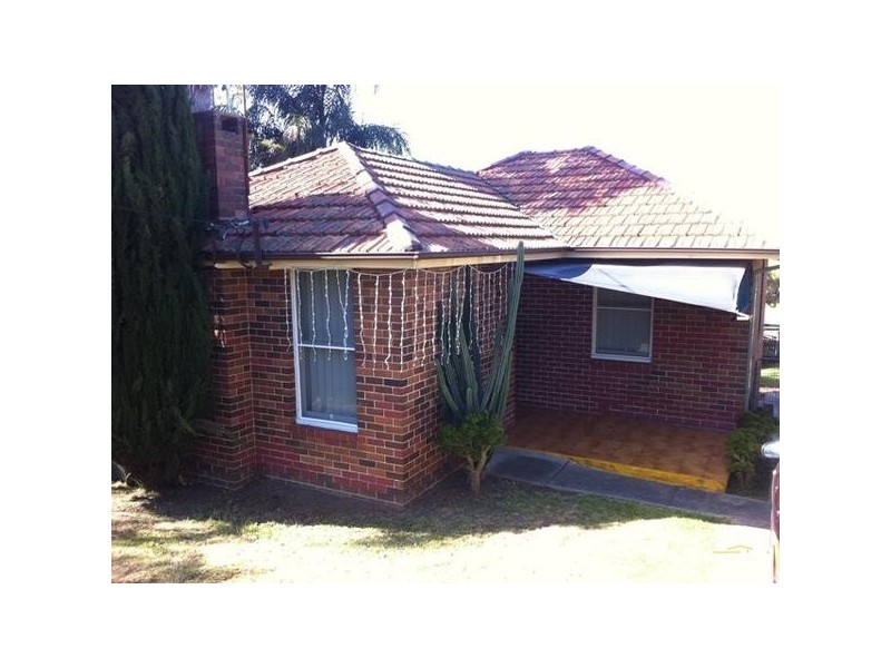 6 Junee Crescent, Kingsgrove NSW 2208