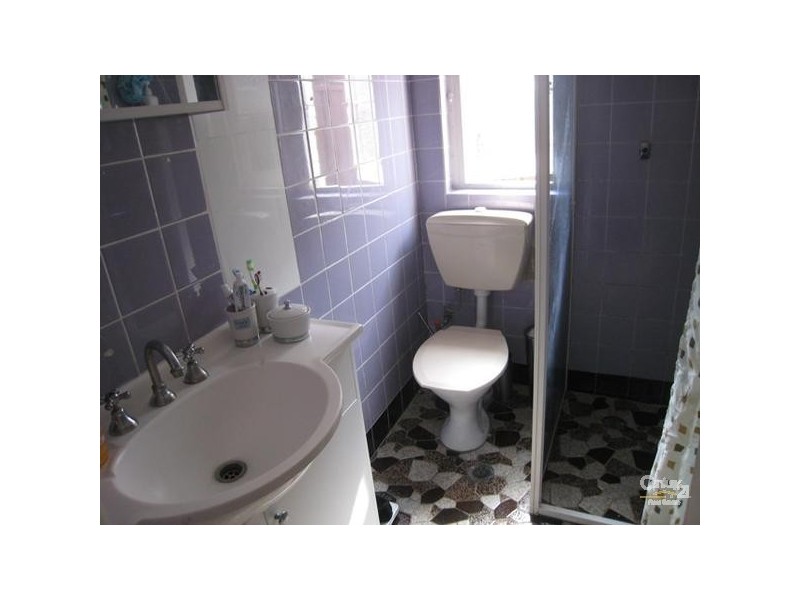 11 Angus Street, Earlwood NSW 2206