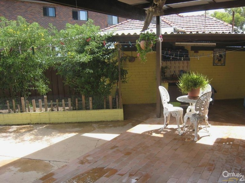 489 Homer Street, Earlwood NSW 2206