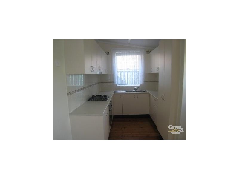 2 Woodlawn Avenue, Earlwood NSW 2206