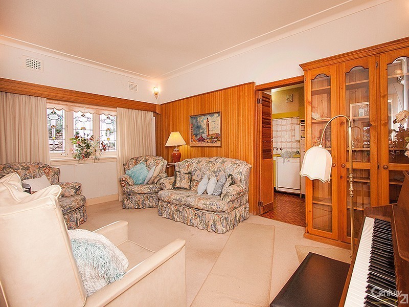 25 Shaw Avenue, Earlwood NSW 2206