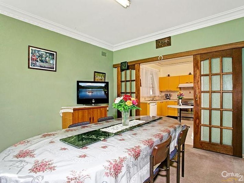 14 Waygrove Avenue, Earlwood NSW 2206