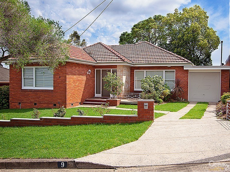 9 Waygrove Avenue, Earlwood NSW 2206