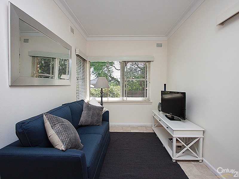 9 Waygrove Avenue, Earlwood NSW 2206