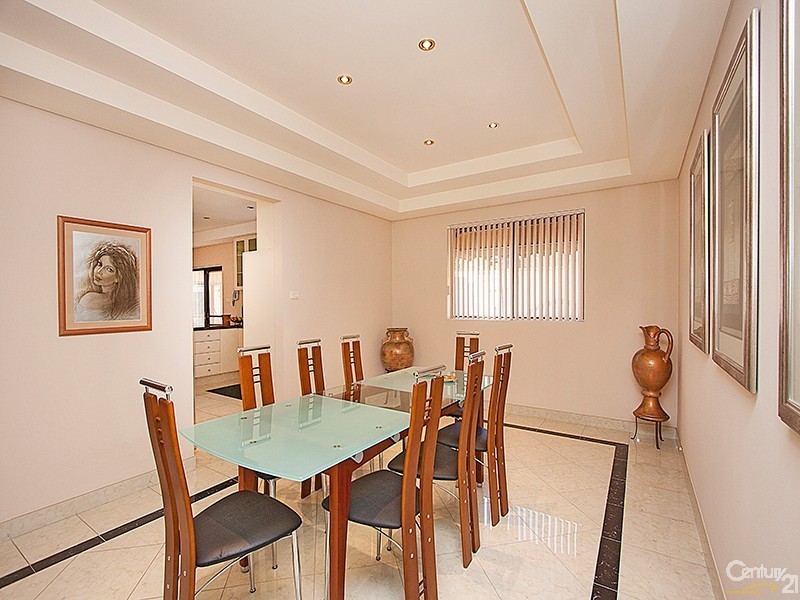 4 Graham Place, Earlwood NSW 2206