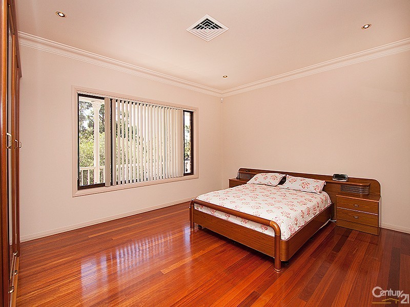 4 Graham Place, Earlwood NSW 2206