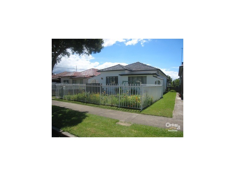 28 Clisdell Avenue, Canterbury NSW 2193
