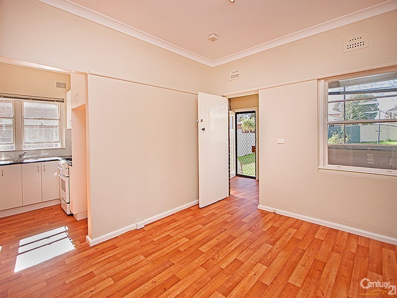 32 Tasker Avenue, Clemton Park NSW 2206