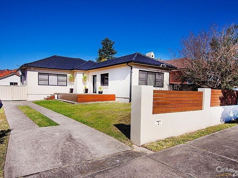 9 Weston Street, Revesby NSW 2212