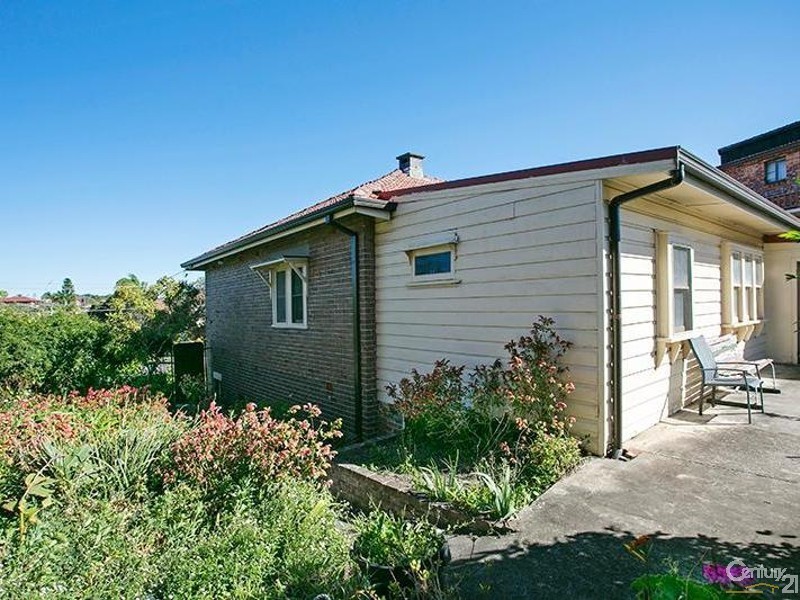 35 Gueudecourt Avenue, Earlwood NSW 2206