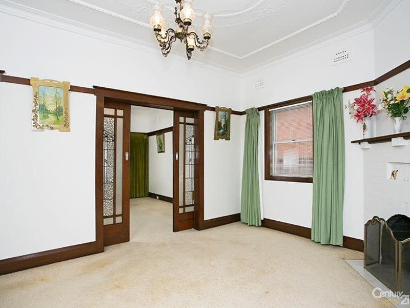 3 Nicoll Avenue, Earlwood NSW 2206