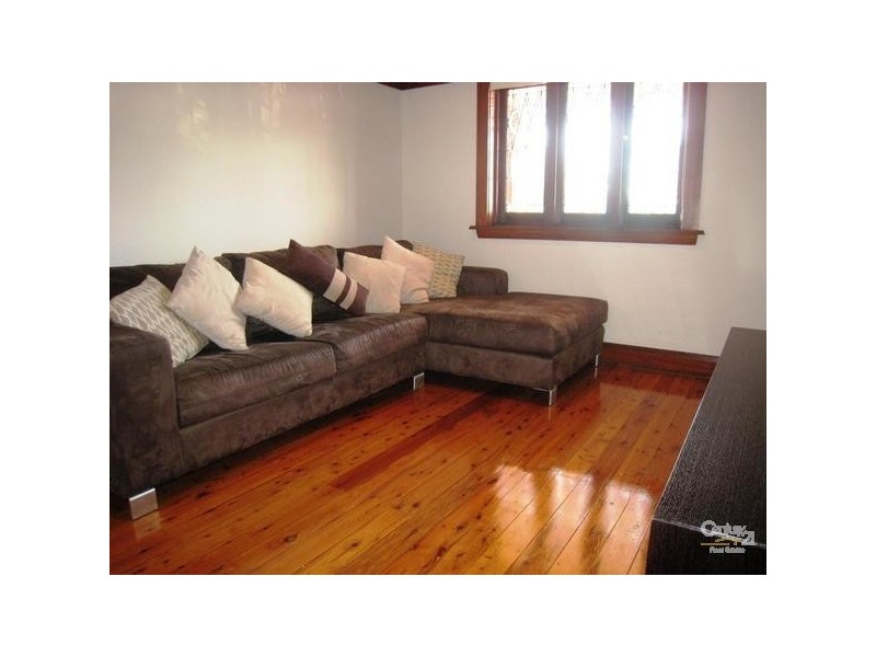 28 Baringa Road, Earlwood NSW 2206