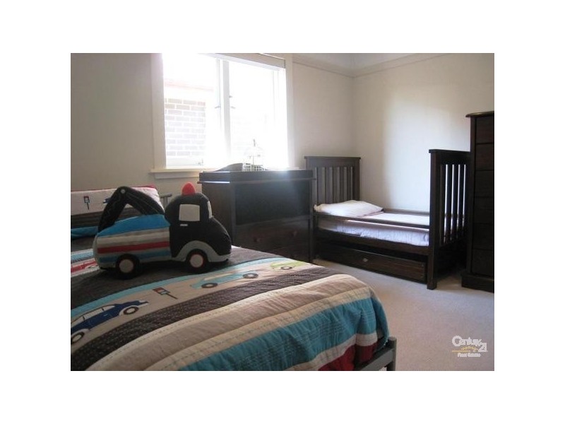 28 Baringa Road, Earlwood NSW 2206