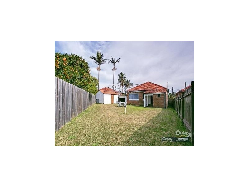 10 Hillside Avenue, Clemton Park NSW 2206