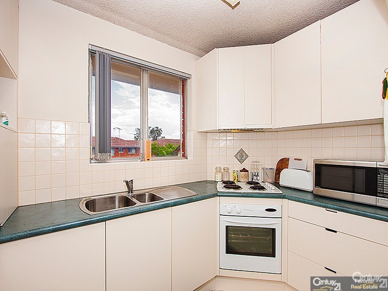 18/162 Croydon Ave, Croydon Park NSW 2133