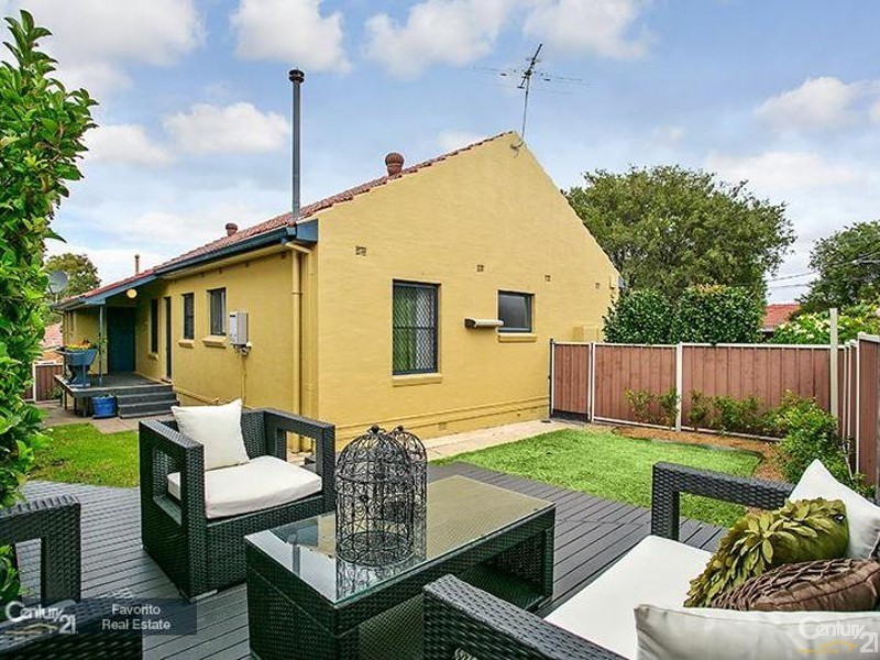 17 Page Street, Canterbury NSW 2193