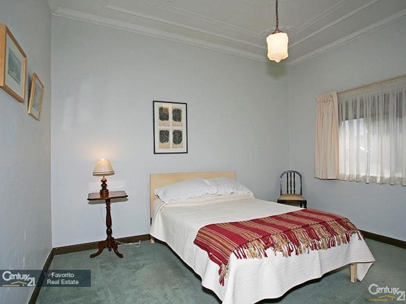 5 St James Avenue, Earlwood NSW 2206