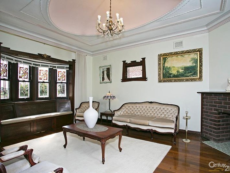 43 Hocking Avenue, Earlwood NSW 2206