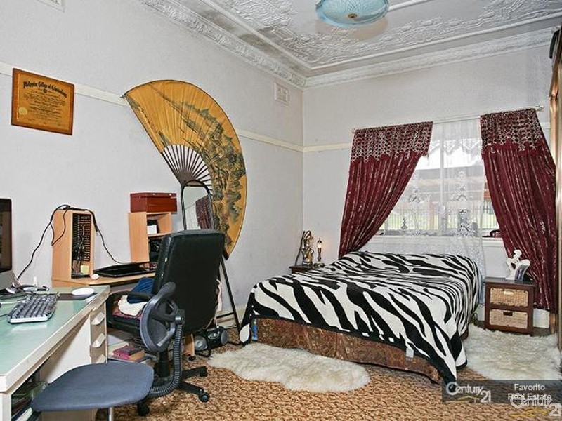 4 Unwin Street, Canterbury NSW 2193