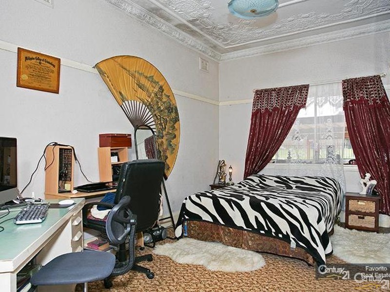 4 Unwin Street, Canterbury NSW 2193