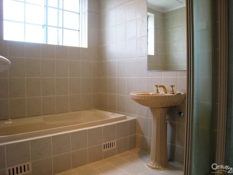 3/34-36 Shaftesbury  Street, Carlton NSW 2218