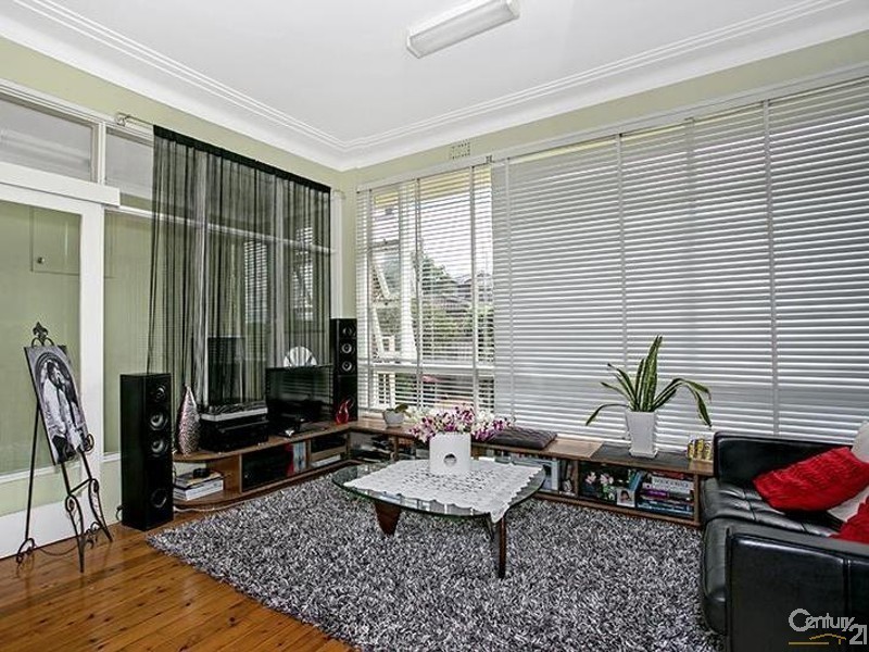 27 Clarke Street, Earlwood NSW 2206