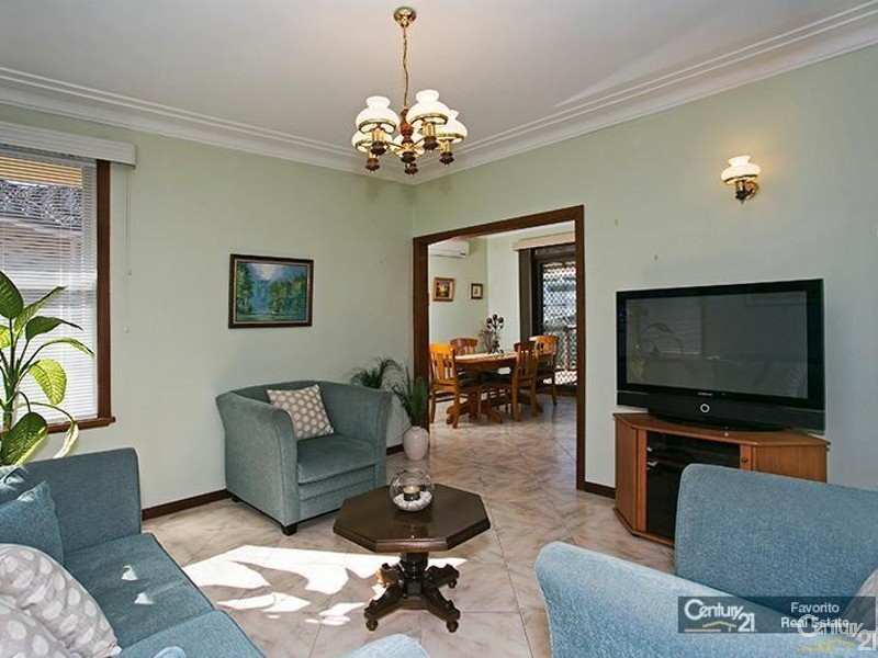 13 Macleay Place, Earlwood NSW 2206