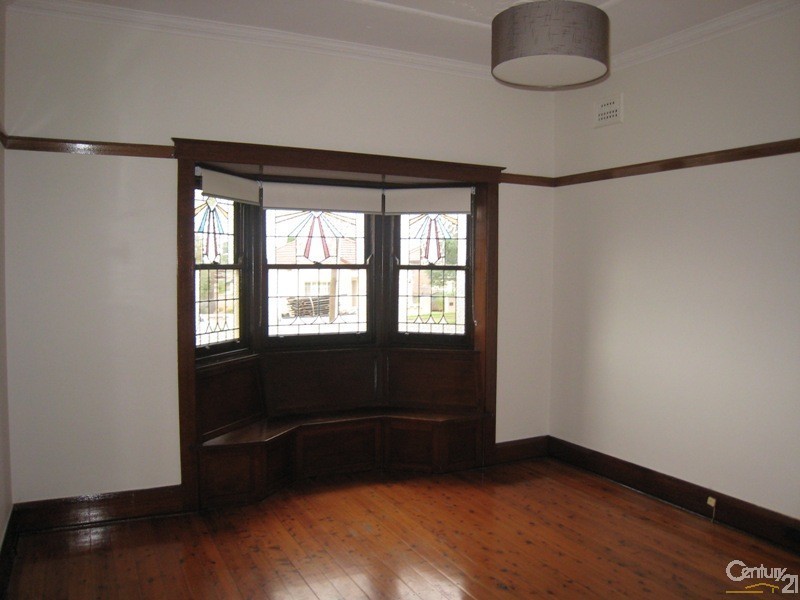 12 Baringa Road, Earlwood NSW 2206