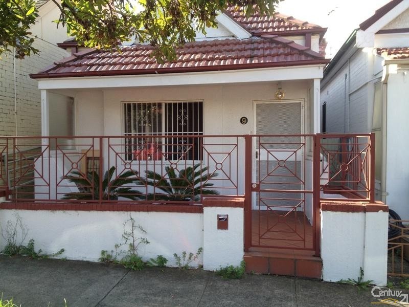 9 Fernbank Street, Marrickville NSW 2204