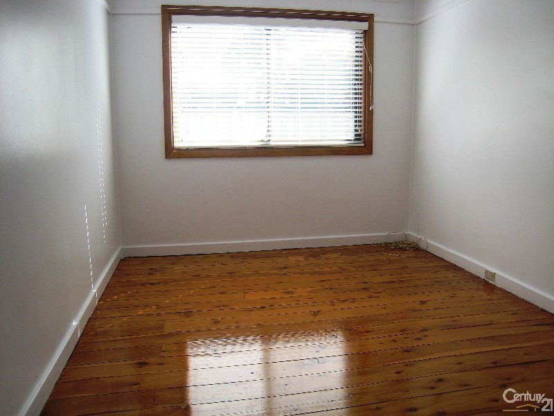 32 Hampden Street, Beverly Hills NSW 2209