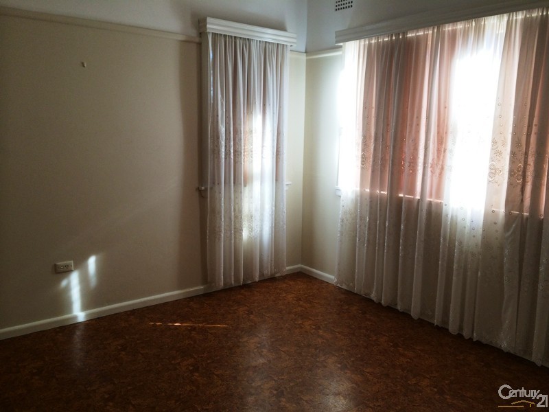 294 William Street, Kingsgrove NSW 2208