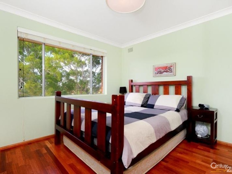 17/11 St Albans Road, Kingsgrove NSW 2208