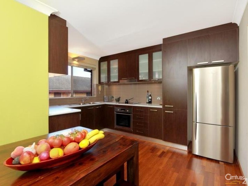 17/11 St Albans Road, Kingsgrove NSW 2208