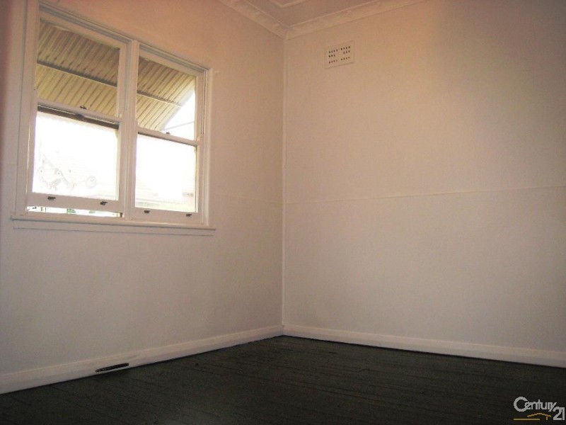 27 Caroline Street, Earlwood NSW 2206