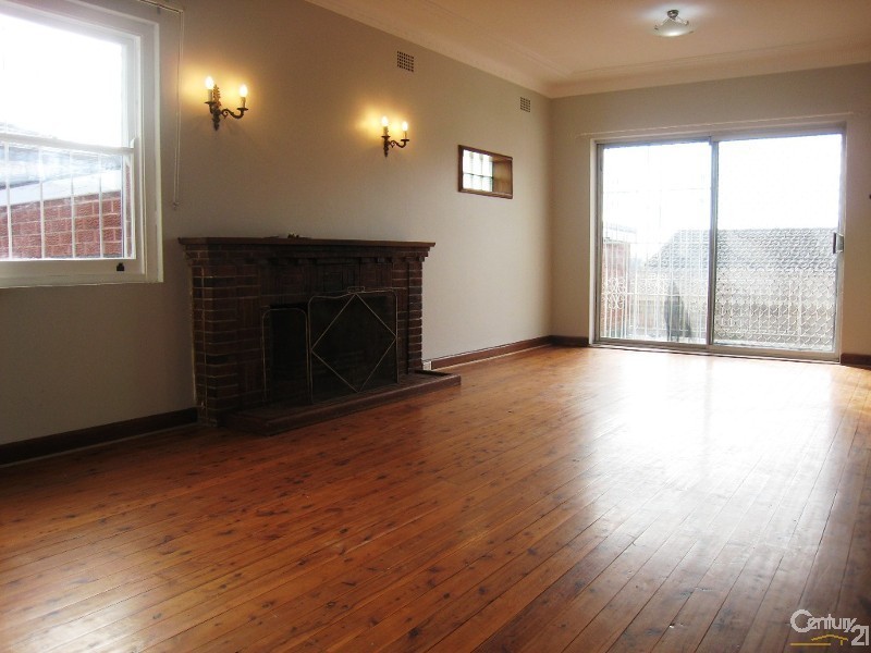 8 Miller Street, Earlwood NSW 2206