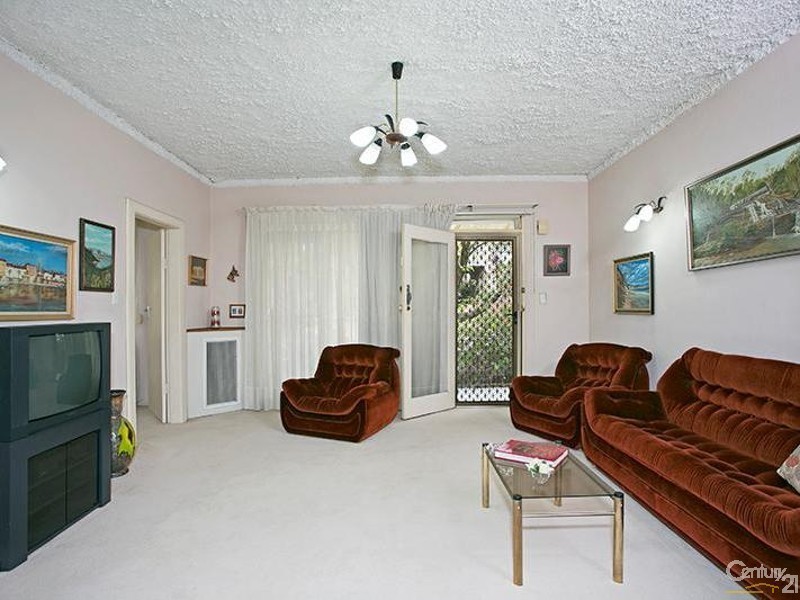 5 Carboona Avenue, Earlwood NSW 2206