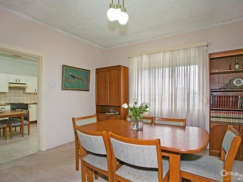 5 Carboona Avenue, Earlwood NSW 2206