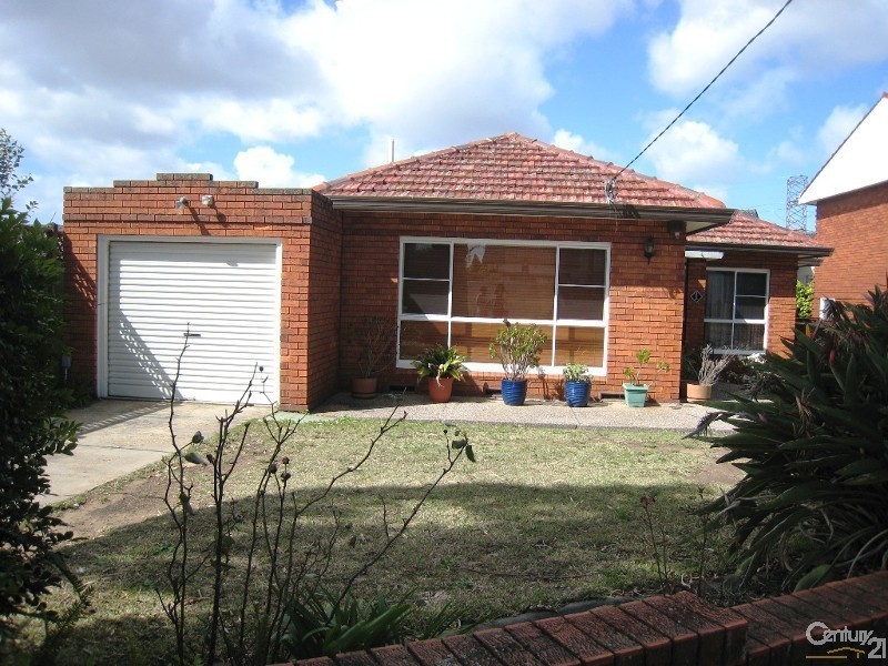 1 Chalford Avenue, Canterbury NSW 2193