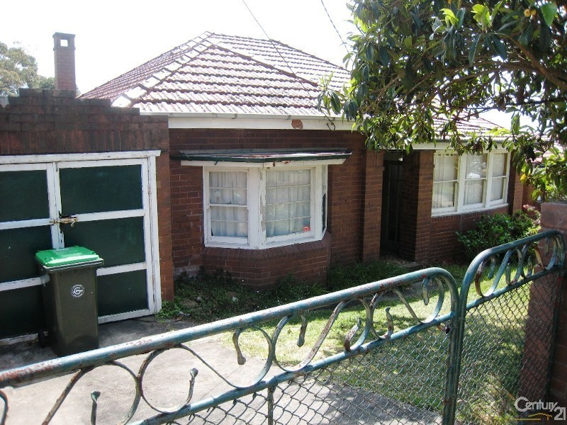 65 Prince Edward Avenue, Earlwood NSW 2206