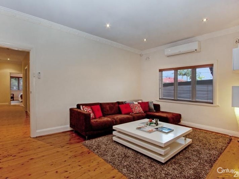 2 Bennett Avenue, Roselands NSW 2196