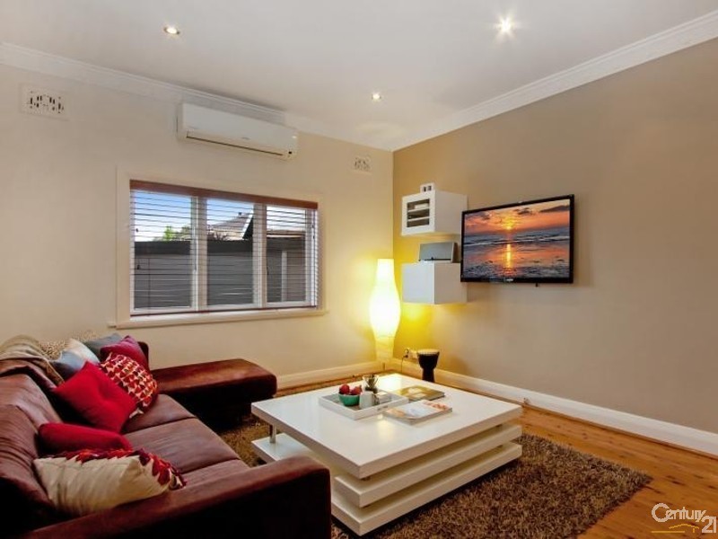 2 Bennett Avenue, Roselands NSW 2196