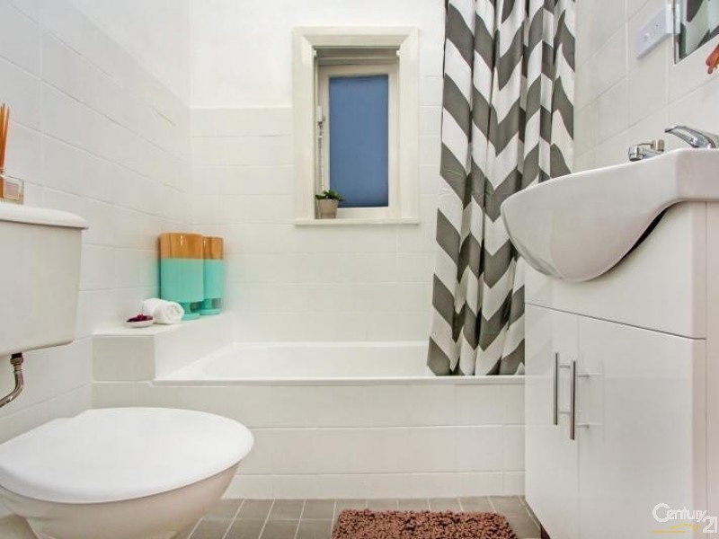 2 Bennett Avenue, Roselands NSW 2196