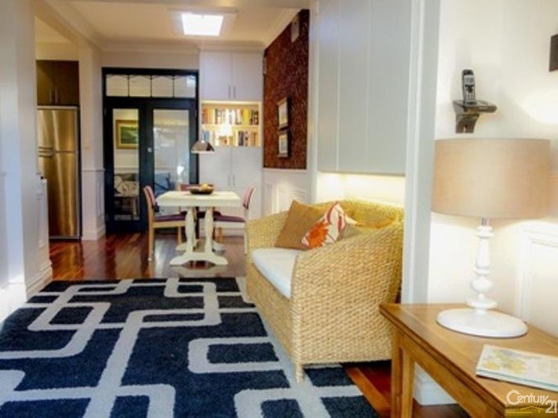 8 Bedford Street, Earlwood NSW 2206