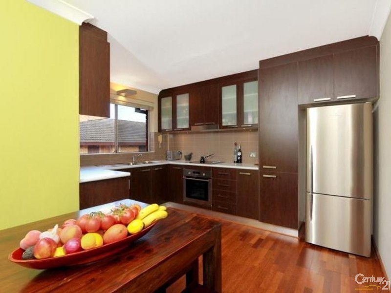 17/11 St Albans Road, Kingsgrove NSW 2208