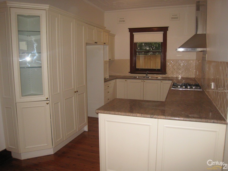 12 Baringa Road, Earlwood NSW 2206