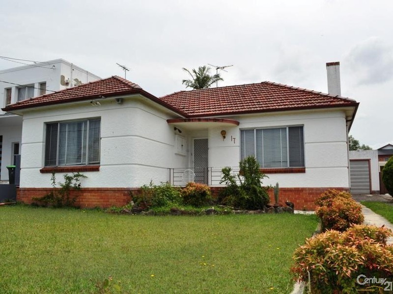 17 Narani Crescent, Earlwood NSW 2206