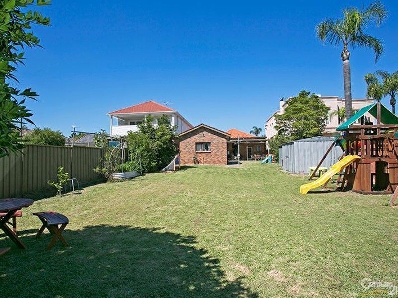 19 Coney Road, Earlwood NSW 2206