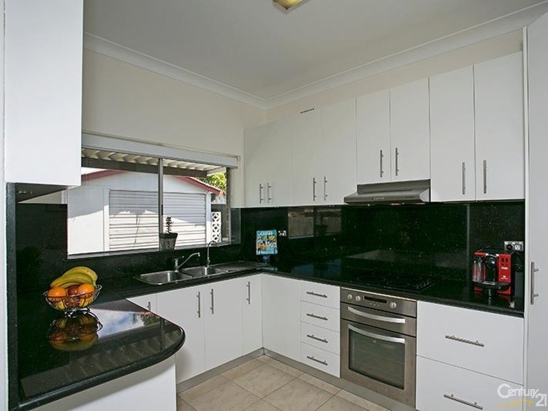 33 Shaw Avenue, Earlwood NSW 2206