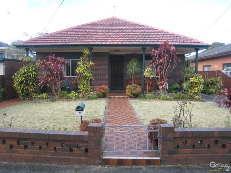 2/2 Lewins Street, Earlwood NSW 2206